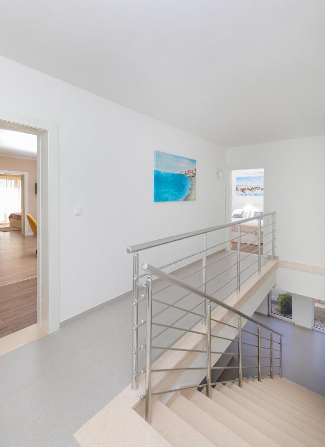 Seabreeze Apartment